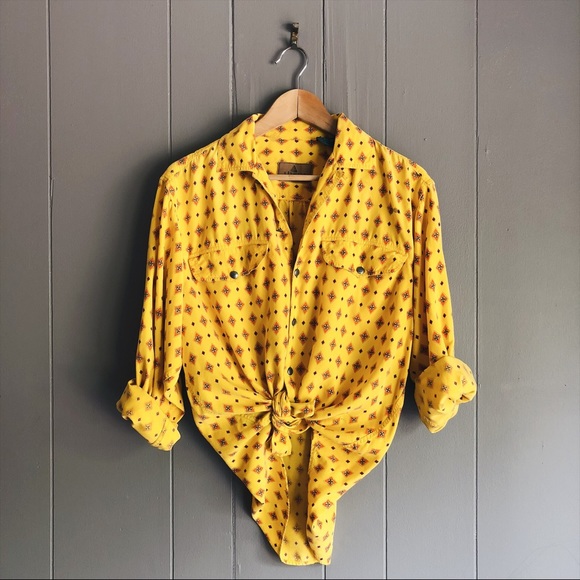 Vintage Tops - 🌙 Vintage Yellow Tribal Print Button Down Shirt